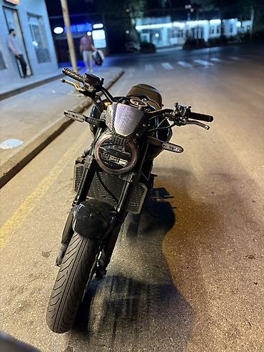 Honda - CB1000R, 1300 sm3