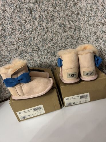 детская одежда джинсы: Çəkmələr, Qız üçün, 24, UGG