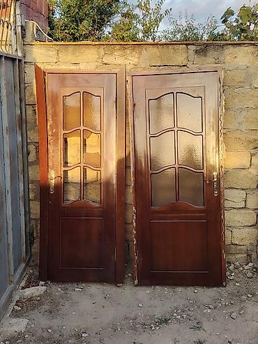 2ci el otaq qapilari: Məhsul: Şüşəli taxta qapıdəd) Təsvir: - Material: Massiv taxta — 1