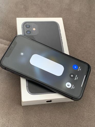телефон флай 1: Iphone 11 64 gb Satılır 380₼ ideal vəziyyətdədir ustada olmayib