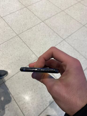 Apple iPhone: IPhone X, 256 GB, Space Gray, Face ID — 2