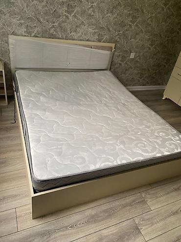 Taxd 140 azn təzədi üsdünün klonkası heç açlmayb köçlə bağlı sarlır