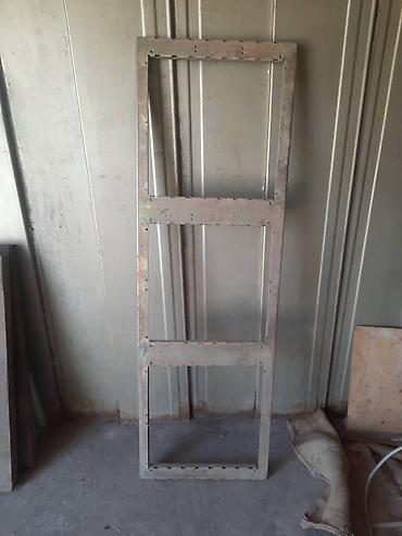 Другое строительное оборудование: Металлические конструкции: Верстак, можно использовать как стеллаж — 9