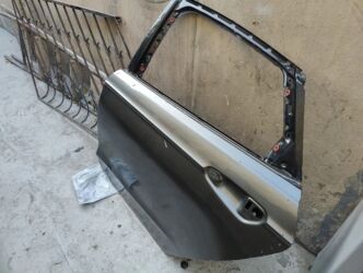 Avtomobil qapıları: Ford Fusion avtomobili üçün arxa sol qapı satılır, bütün cızıqlar və — 5