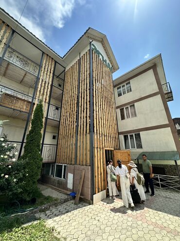 Продажа домов: Коттедж, 1400 м², 15 комнат, Риэлтор, Косметический ремонт — 2