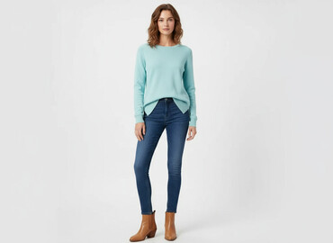 Swetry: Sweter damski, rozmiar L