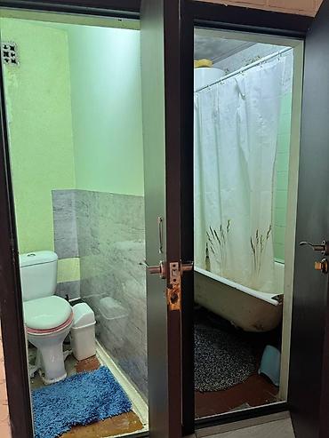 махадма ганди: 3 комнаты, 54 м², 104 серия, 2 этаж — 3