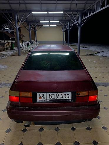 Volkswagen: Volkswagen Vento: 1994 г., 1.6 л, Механика, Бензин, Седан — 1