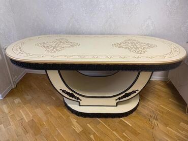 Стулья: Гостиный стол, Новый, Нераскладной