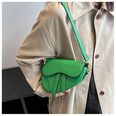 dior mini: Современная сумка под Dior Без надписей Имеется 2 ремешка разной длины