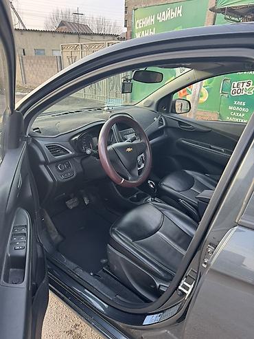 Chevrolet: Chevrolet Spark: 2018 г., 1 л, Механика, Бензин, Хэтчбэк — 4