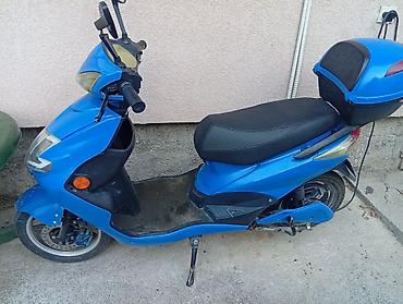 125cc motocikli: Elektricni skuter sve radi nema ulaganja nove baterije info inboh imam — 2