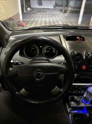 Chevrolet: Chevrolet Aveo: 2004 г., 1.4 л, Механика, Бензин, Хэтчбэк — 11