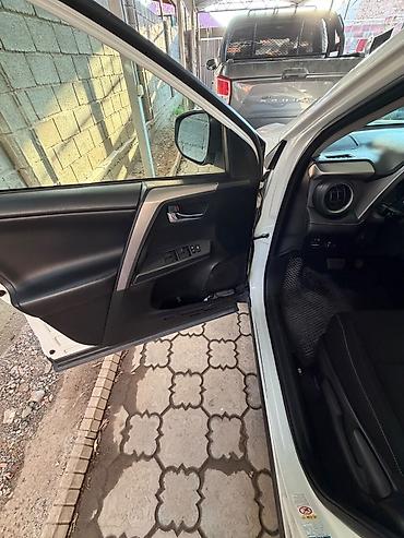 Toyota: Toyota RAV4: 2018 г., 2.5 л, Автомат, Бензин, Кроссовер — 8