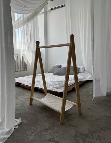 карнавальные костюмы дордой: Кийимдер үчүн тумба, Күзгүсүз, Жыгач, түсү - Саргыч боз