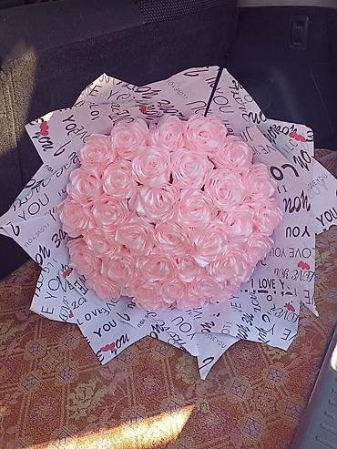 Букеты из атласной ленты: На заказ! *Букеты роз из атласных лент.🌹 *Букеты ромашек из атласных — 4