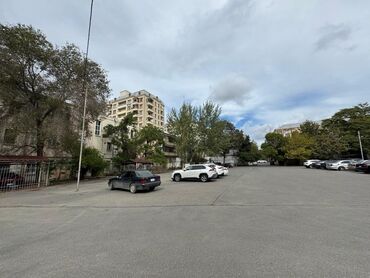 Köhnə tikili: Bakı, Bakıxanov qəs., 4 otaqlı, Köhnə tikili, 107 kv. m — 18