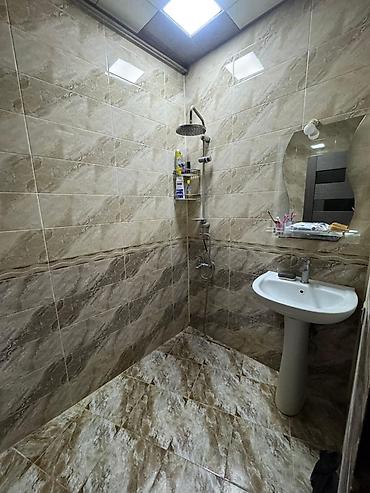 studiya otaq: Kirayə verilir – 3 otaqli mənzil (studiyaya yaxın plan) 1 otag kiraye — 5