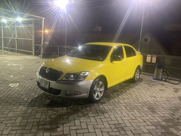 Skoda: Skoda Octavia: 2013 г., 1.6 л, Автомат, Газ, Седан