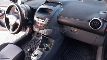 Toyota: Toyota Aygo: 1 l. | 2009 έ. Χάτσμπακ — 5