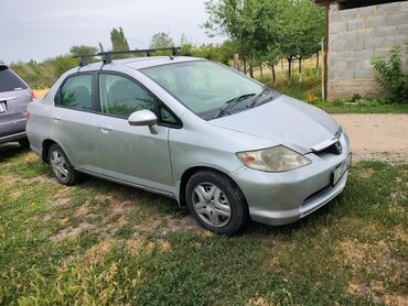 на 140 кузов: Honda Fit Aria: 2003 г., 1.5 л, Типтроник, Бензин, Минивэн