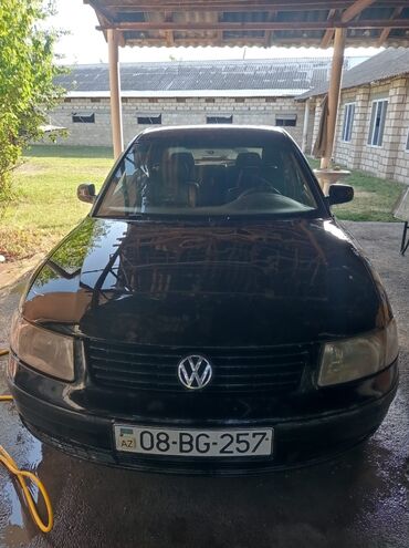 запчасти на транспортер т4: Volkswagen Passat: 1.8 l | 1998 il Sedan