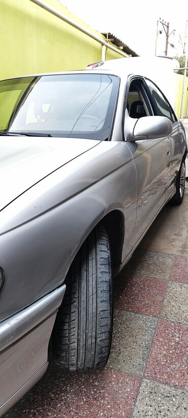 Opel: Opel Omega: 2 l | Sedan — 10