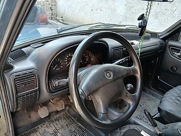 lada 2113: ГАЗ 31105 Volga: 2005 г., 2.4 л, Механика, Бензин, Седан — 8