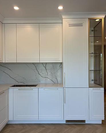 Sifarişlə mətbəx mebeli: Sifarişlə mətbəx dəsti, Özü çəkən petlələr, Mat laminat, Kredit yoxdur, Pulsuz çatdırılma, Rayonlara çatdırılma — 19