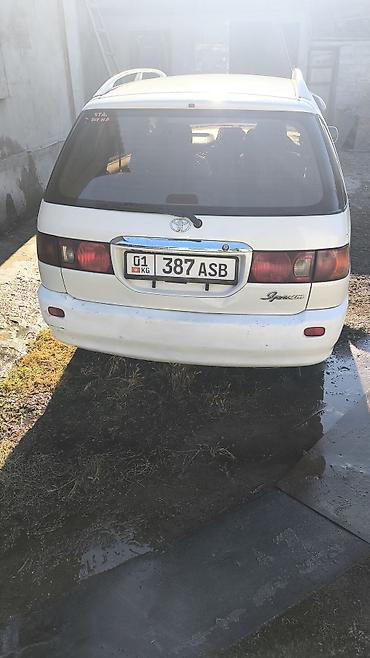 01: Toyota Ipsum: 2001 г., 2 л, Автомат, Бензин, Минивэн — 2
