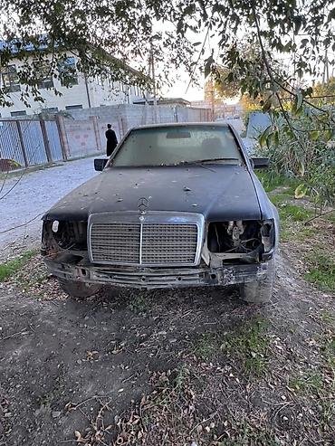 w210 e320: Продаю Мерседес w124 цвет черный без мотора кузов средний гнили особо — 7