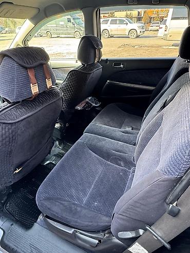 Honda: Honda Stream: 2003 г., Универсал — 8