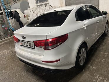 домик на колосах: Kia Rio: 2015 г., 1.6 л, Механика, Бензин, Седан