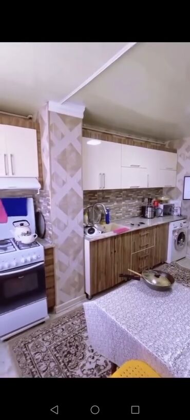 Köhnə tikili: Bakı, 3-cü mikrorayon, 2 otaqlı, Köhnə tikili, m. Memar Əcəmi, 70 kv. m — 12