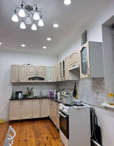 связи с переездом: Баардык шарты менен чогу жашаганга 1 же 2 кыз керек. Баха, Магистраль