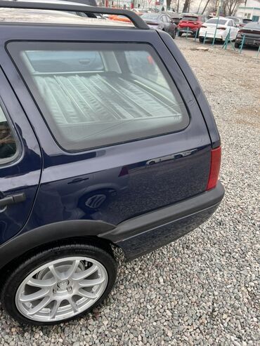 Volkswagen: Volkswagen Golf: 1997 г., 1.8 л, Механика, Бензин, Универсал — 10