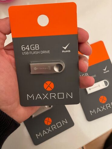 komputerler: USB Flaş kart 64GB 
1 ədəd 10 AZN 
Məhsul Balakəndədi