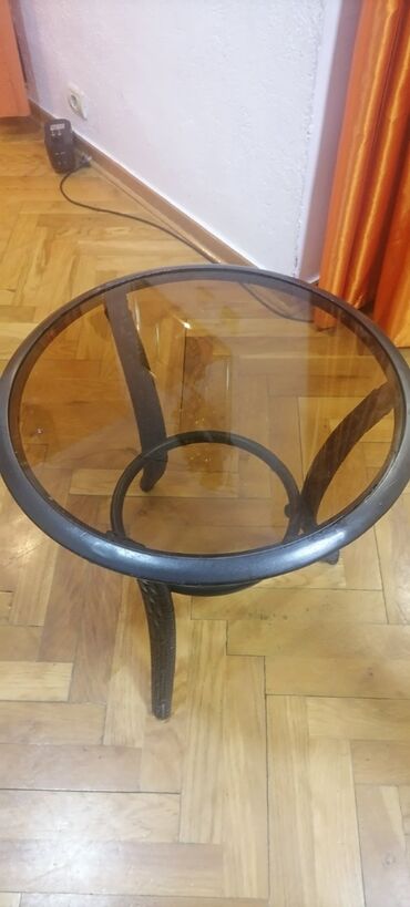 mali stolovi za kuhinju: Club tables, Round, Plastic, Used