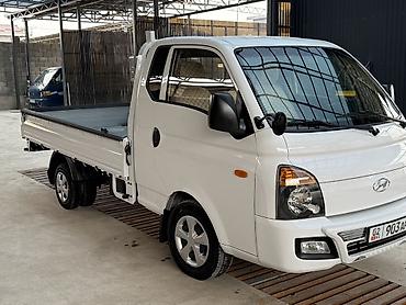 лобовое портер: Hyundai Porter (бортовой малотоннажный грузовик) - Кузов: бортовой — 3