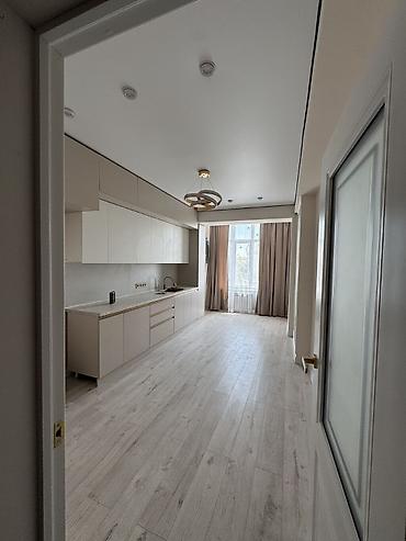 гагарин: 1 комната, 48 м², ул. Баха / Гагарина Индивидуалка, 2 этаж, Дизайнерский ремонт — 1