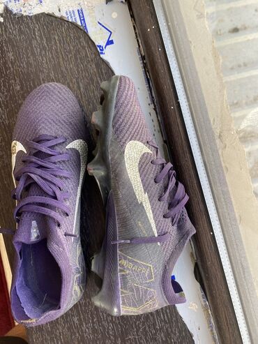 Maskalar, eynəklər: Butslar Nike, Ölçü: 42, Yeni