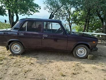 2107 baqaj: VAZ 2107 sedan - Korpus: 4 qapılı, tünd bənövşəyi rəng - Mühərrik — 3