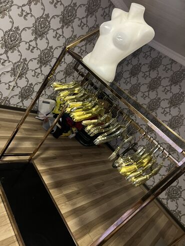 Stend vitrinləri: Məhsul: Metal vitrin/masa karkası - Material: parlaq cilalı metal — 5