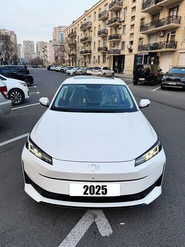 Changan: Changan : 1.5 l | 2024 il Sedan