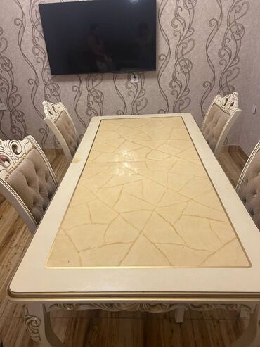 delloro mebel: Стол и стулья