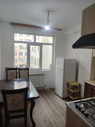 studio menziller: 3 otaqlı, Yeni tikili, 75 kv. m — 3