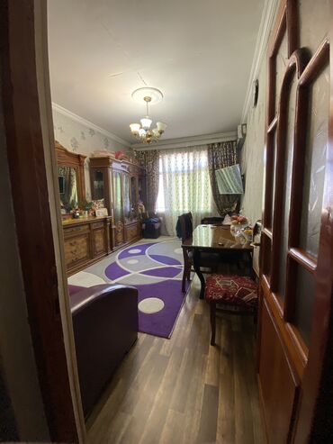 baxın yuzh magistral asanbai rayonunda böyük ev satıram: 2 otaqlı, 80 kv. m, Kredit yoxdur