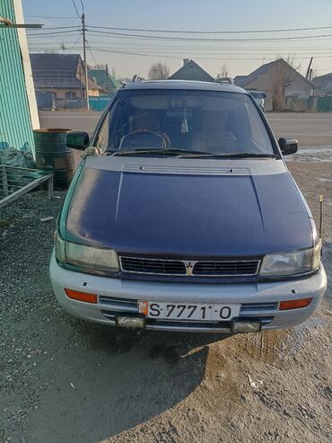 Mitsubishi: Mitsubishi Chariot: 1994 г., 2 л, Механика, Дизель, Минивэн