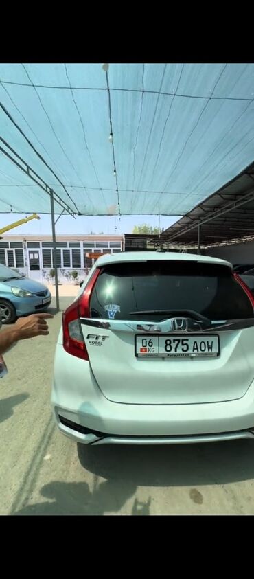 хонда сивик леви руль автамат хежибек серебристый: Honda Fit: 2019 г., 1.5 л, Вариатор, Бензин, Хетчбек
