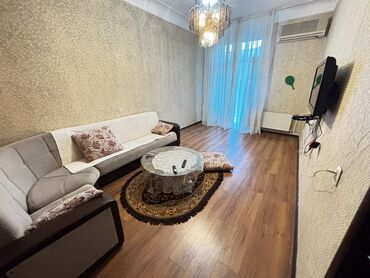 Günlük kirayə mənzillər: 3 otaqlı — 9